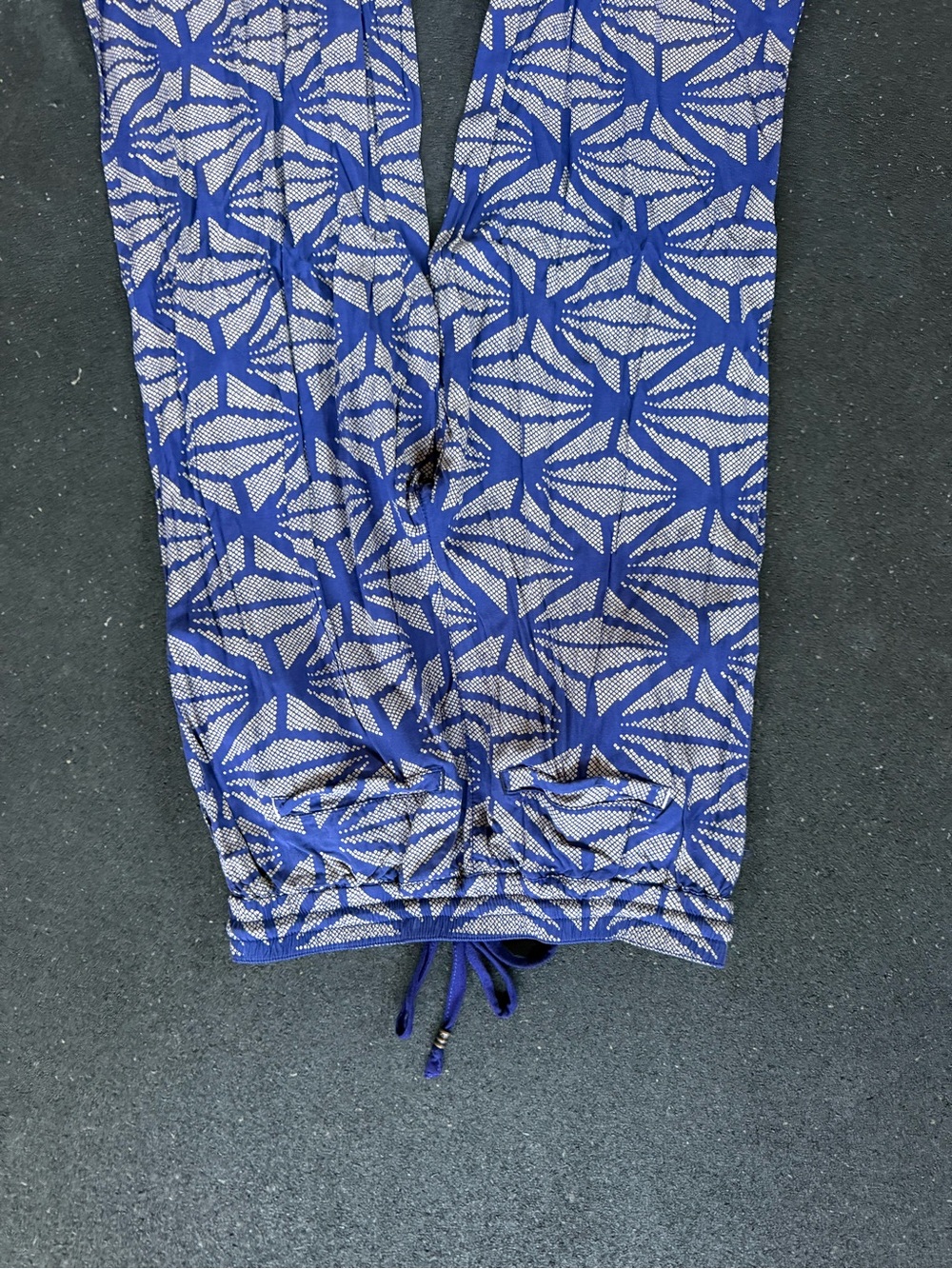 Blue Geometric Print Wide-Leg Pants - Picture 5 of 5